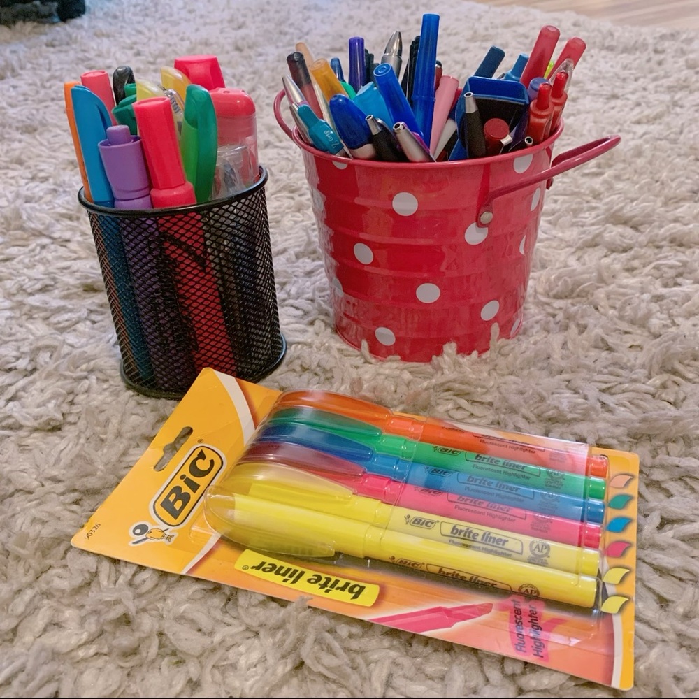 School office desk supplies